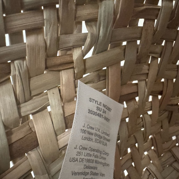 Madewell Mini Bucket Crossbody Bag in Handwoven Straw - Picture 11 of 12